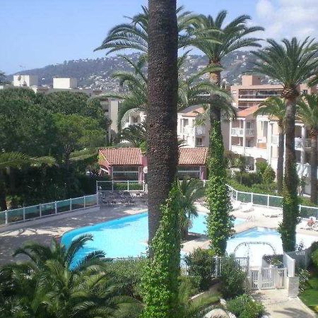 Residence Odalys Open Golfe Juan Kültér fotó