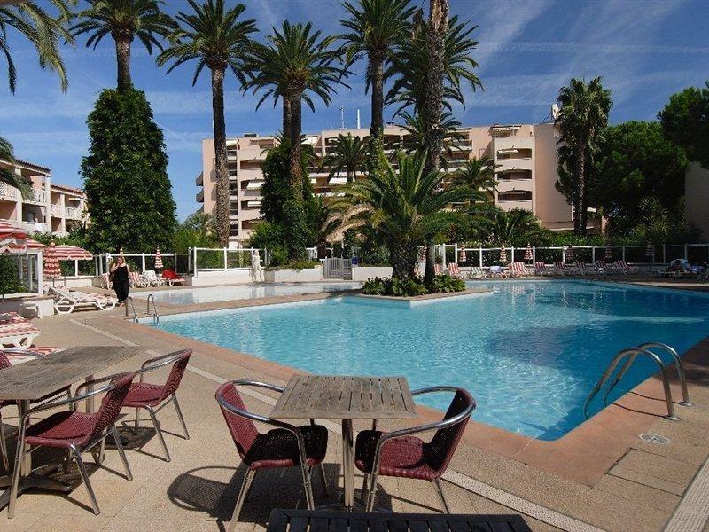 Residence Odalys Open Golfe Juan Kültér fotó