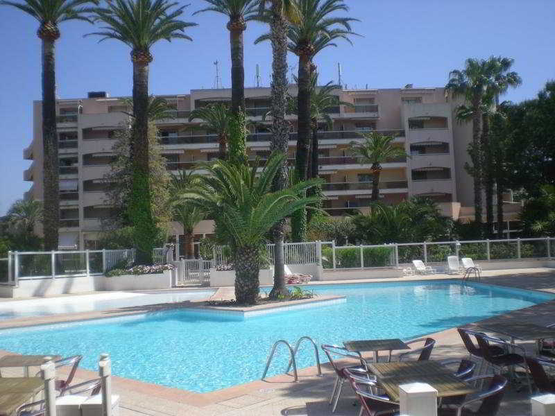Residence Odalys Open Golfe Juan Kültér fotó